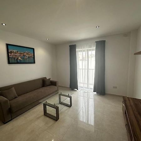 Bright 1 Bedroom Apartment In Noah Apartments, Gzira Exteriér fotografie