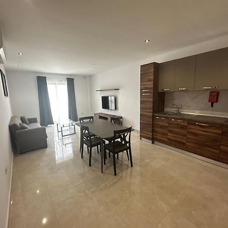 Bright 1 Bedroom Apartment In Noah Apartments, Gzira Exteriér fotografie